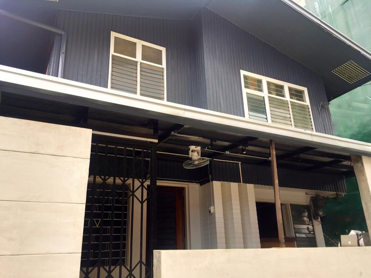 The Hub District Hostel And Dorm 마카티 외부 사진